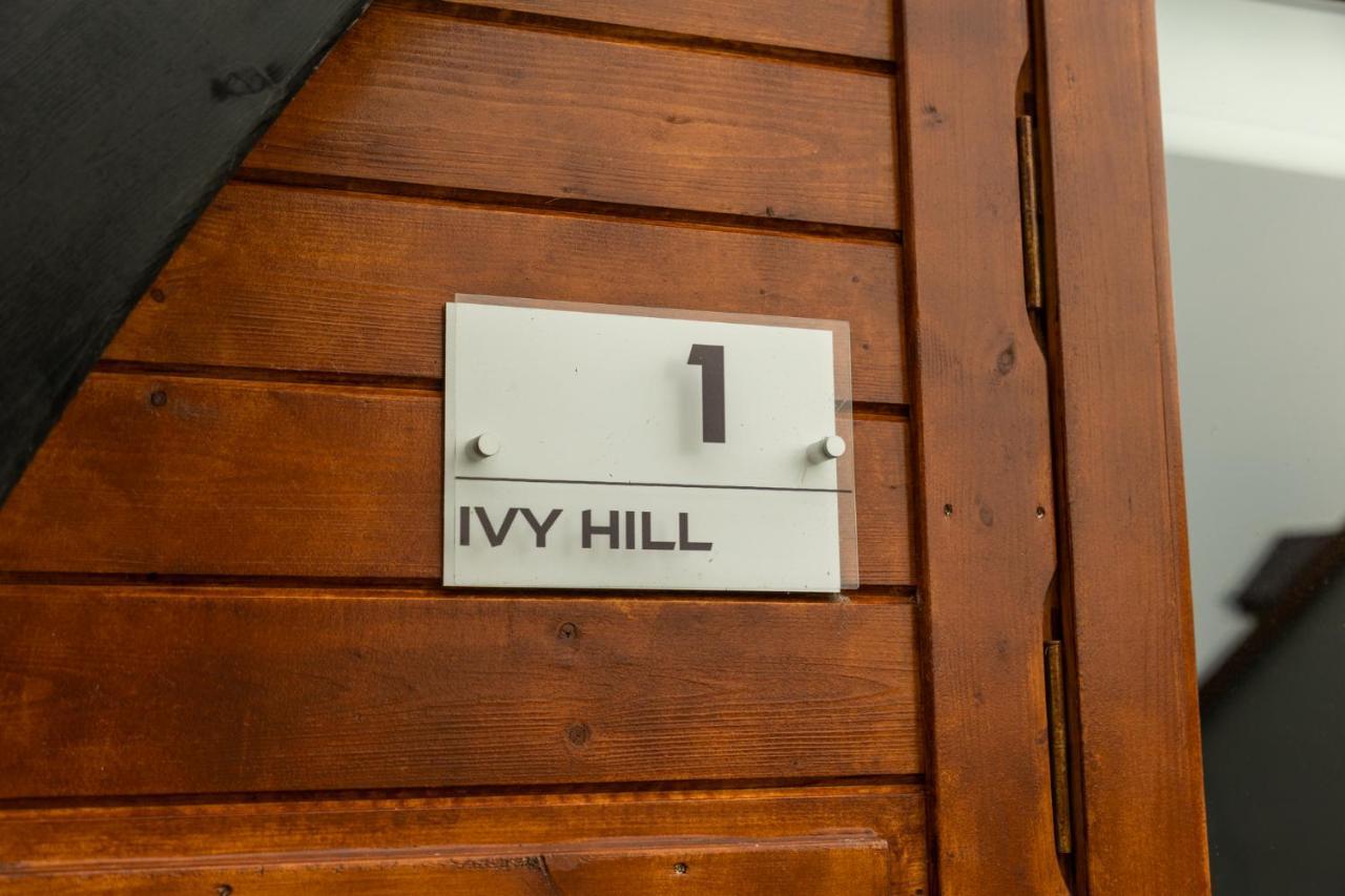 Ivy Hill Glamping Pod Appartement Ennis Buitenkant foto